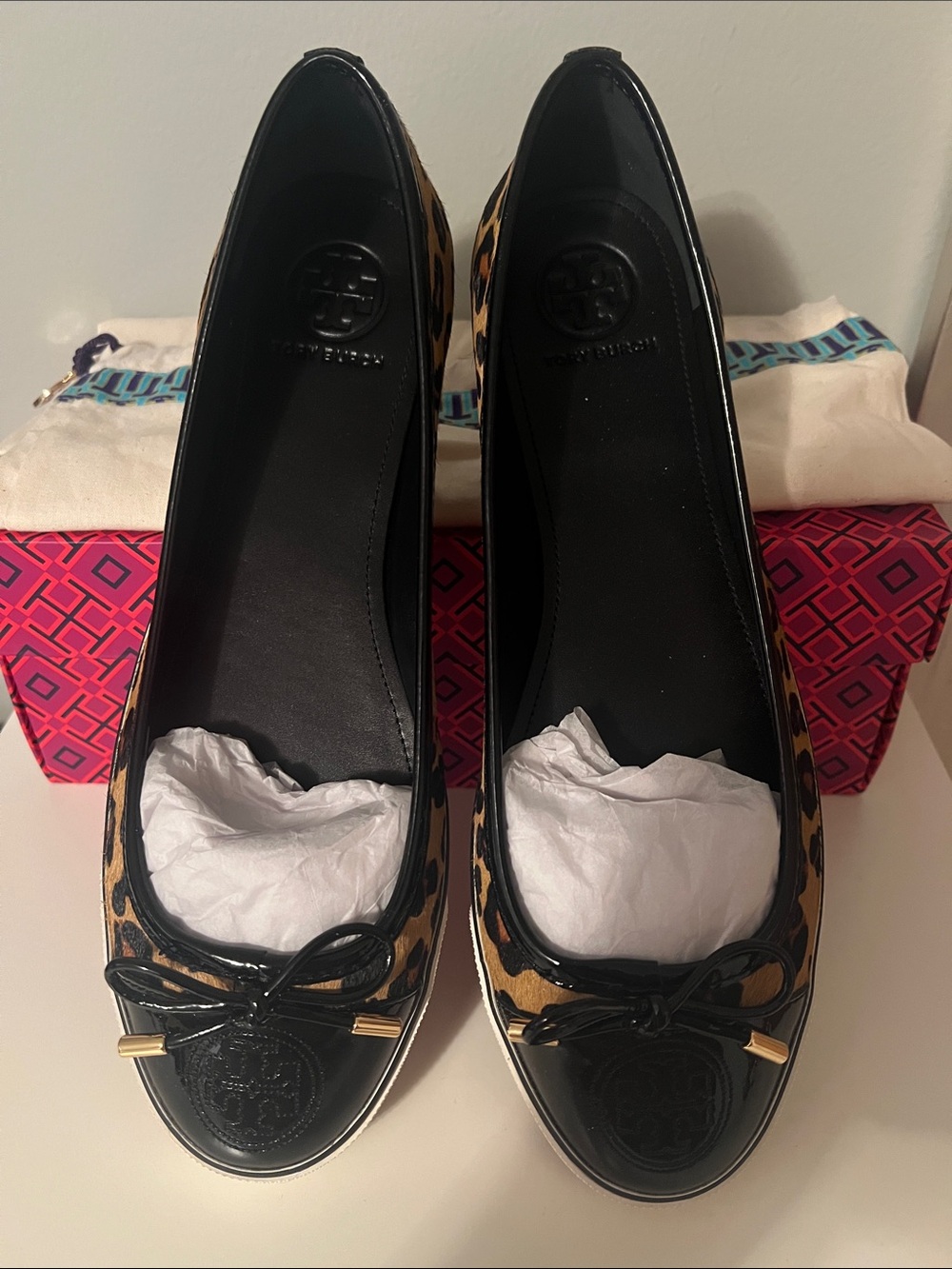 Tory Burch Slip-On Sneakers - Size 10 - Picture 2 of 9